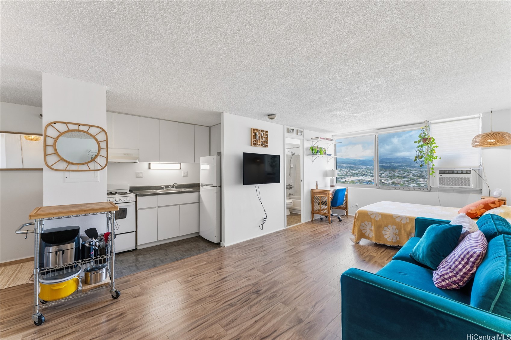 1060 Kamehameha Highway 2205B