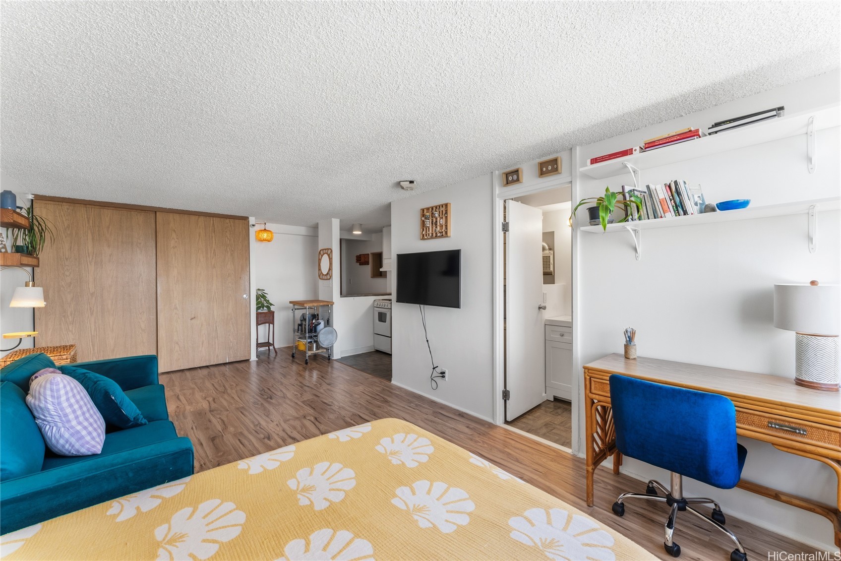 1060 Kamehameha Highway 2205B