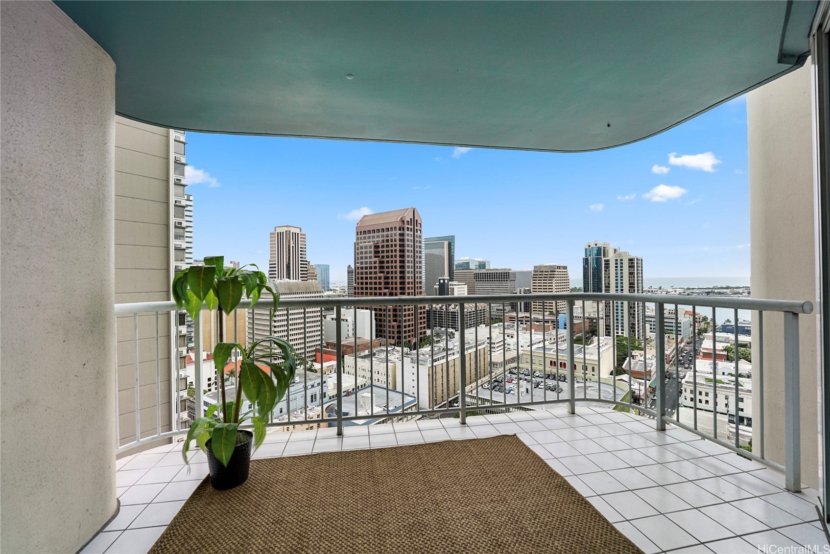 1212 Nuuanu Avenue 2402