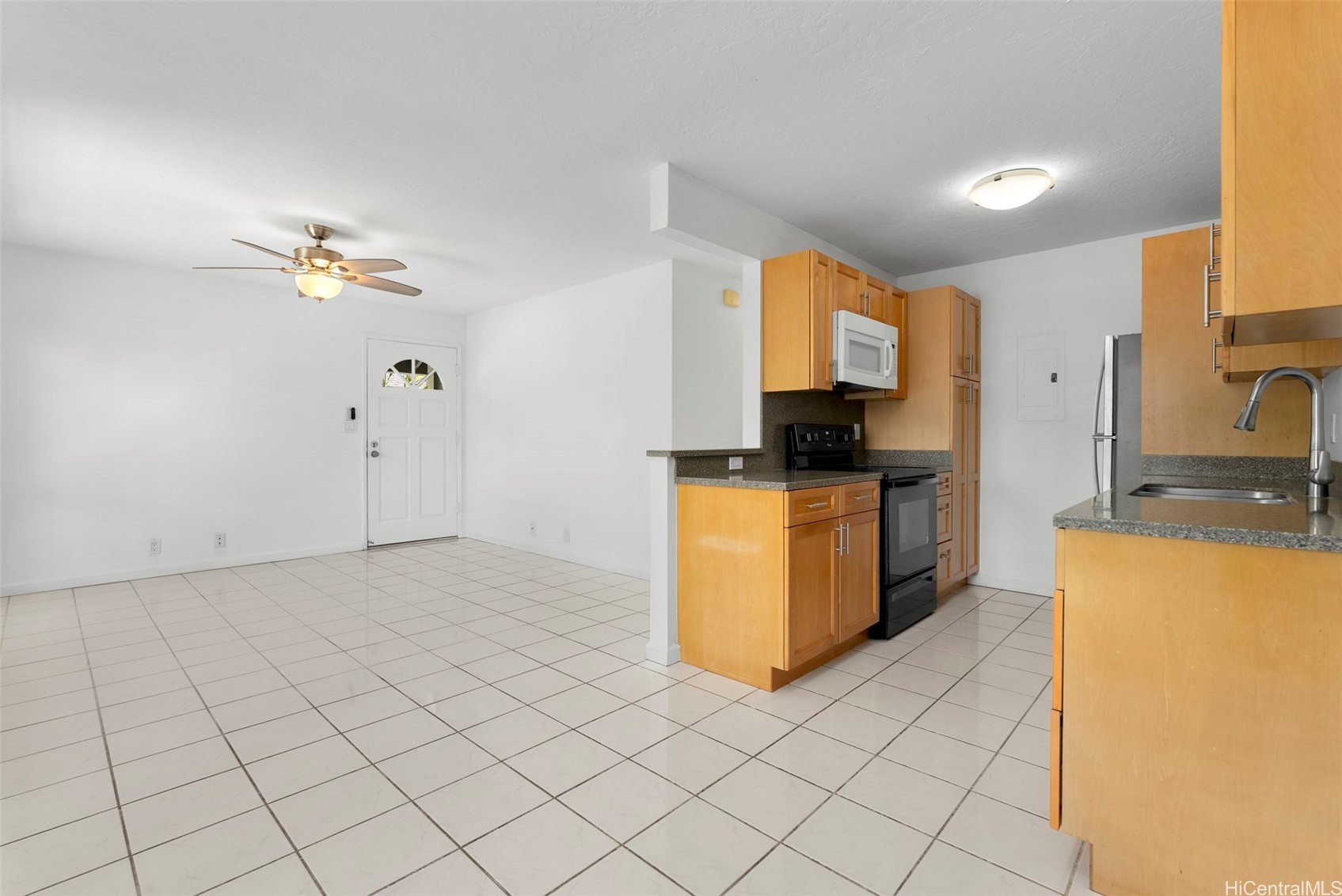 403 Mananai Place 41S