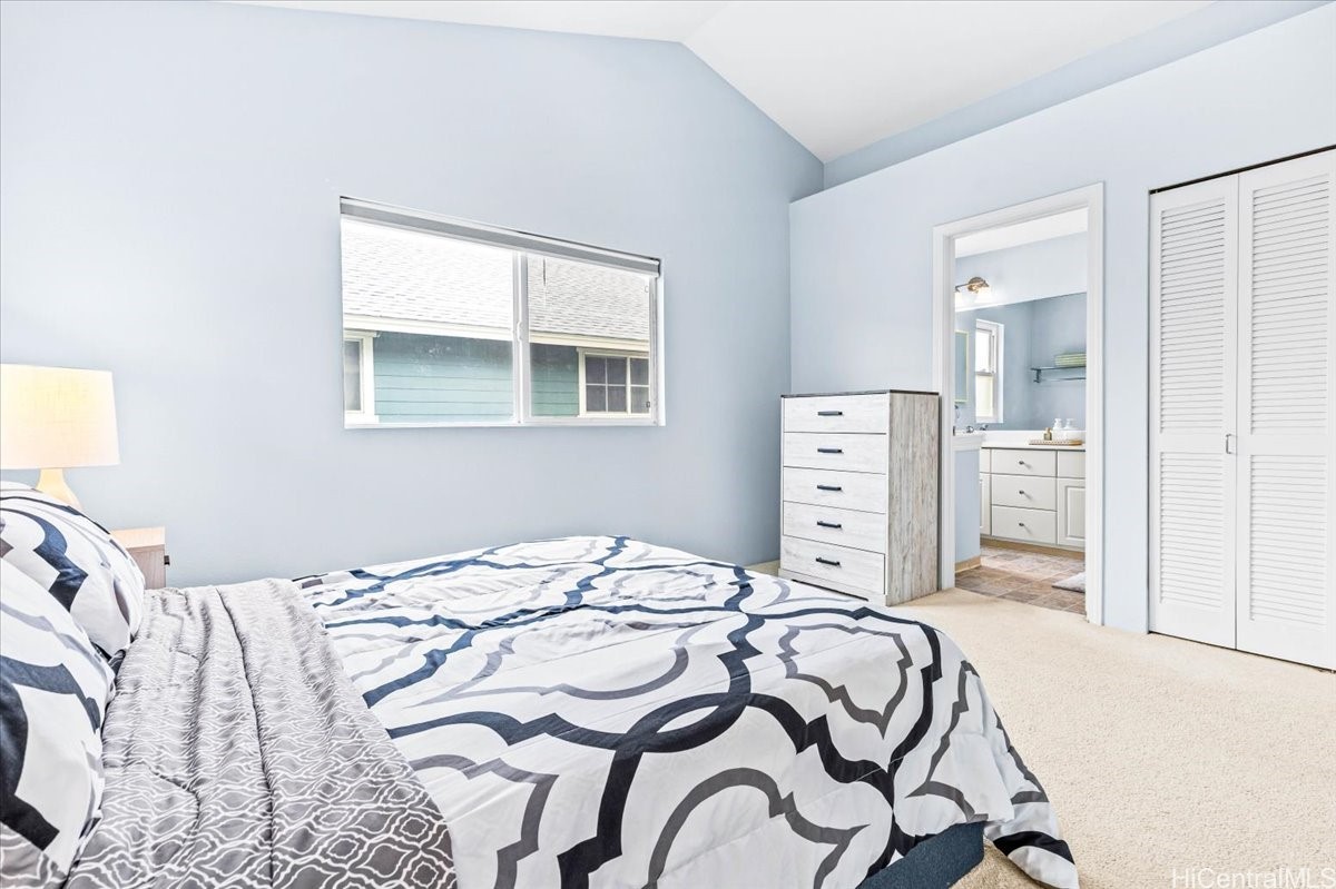 87-1962 Pakeke Street B