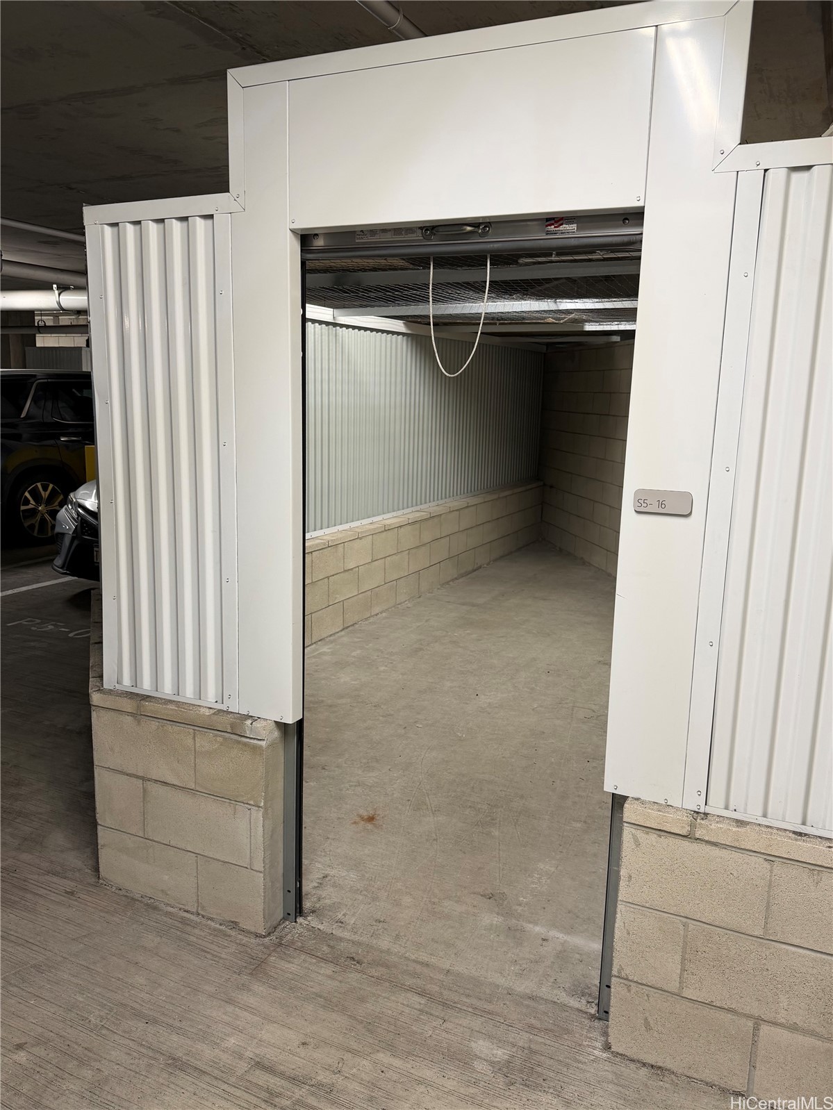 1001 Queen Street S5-16