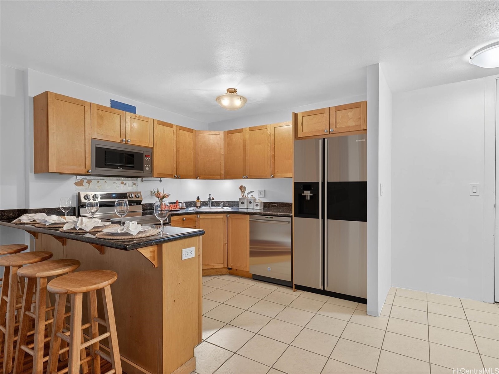 430 Kaiolu Street 207