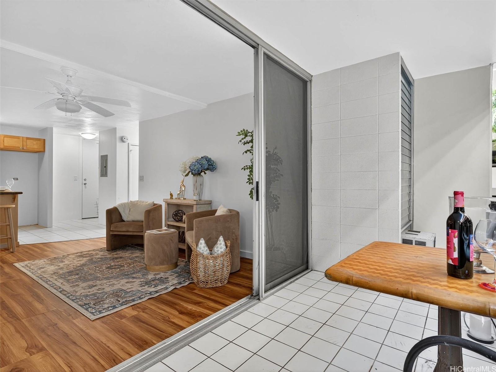 430 Kaiolu Street 207