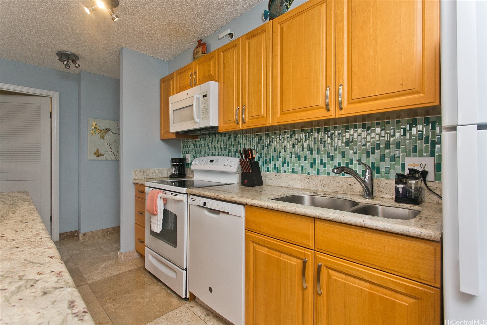 201 Ohua Avenue 2107 Mauka Tower II