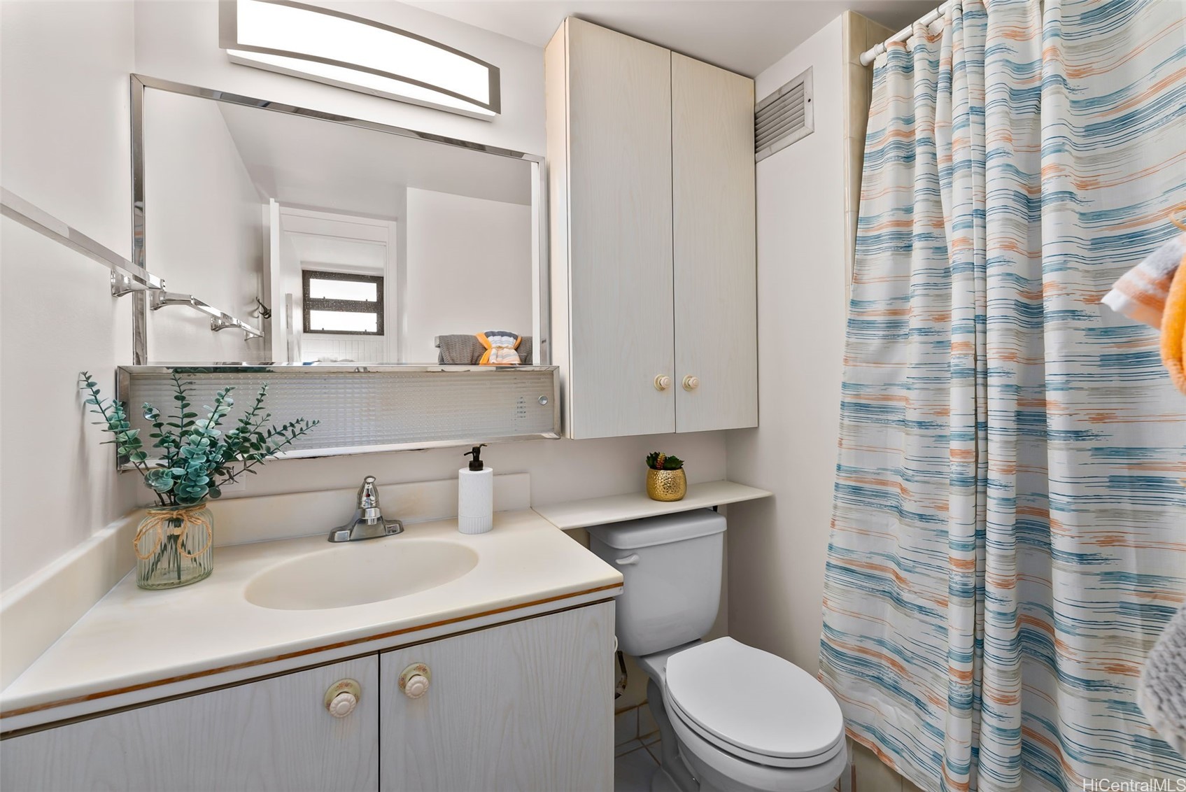 4300 Waialae Avenue A501