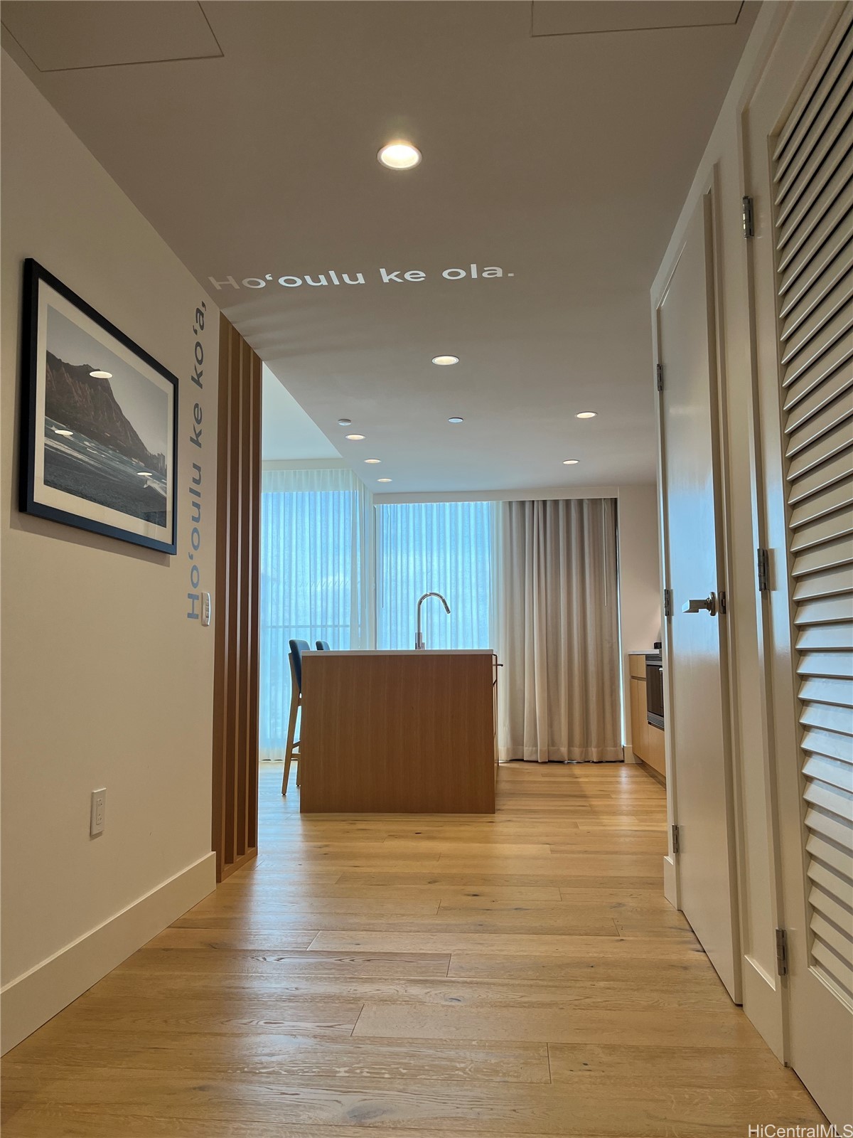 1390 Kapiolani Boulevard 3809