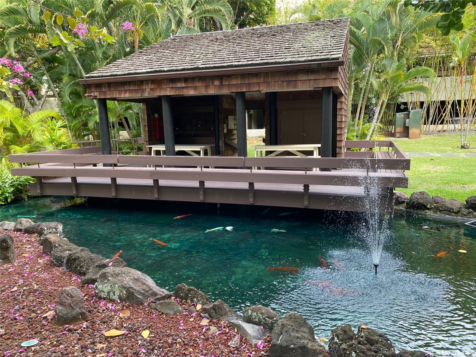 1015 Aoloa Place 214