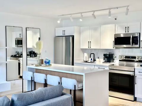 Photo of 201 Ohua Avenue #901, Honolulu, HI 96815 (MLS # 202604628)