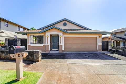 Photo of 95-1015 Puukoa Street #36, Honolulu, HI 96789 (MLS # 202600173)