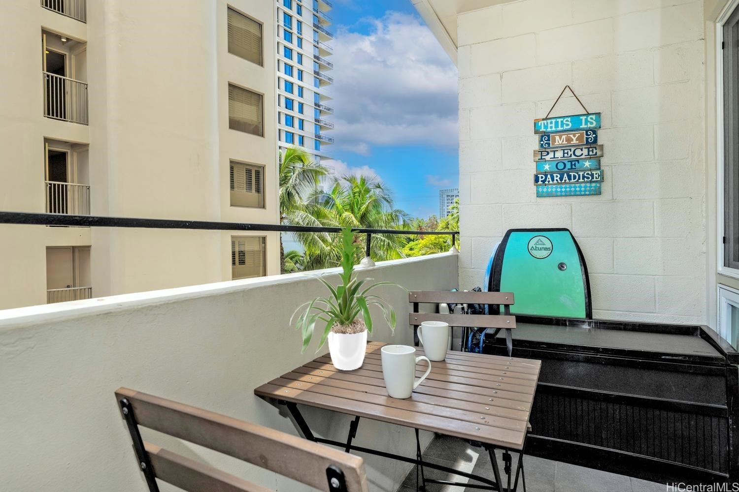 247 Beach Walk 504