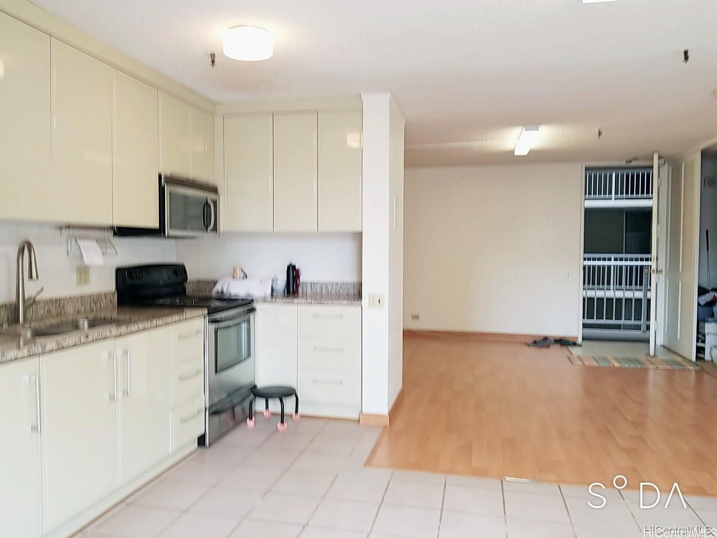 1226 Alexander Street 607