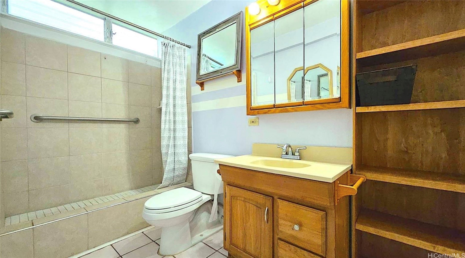 424 Walina Street 35