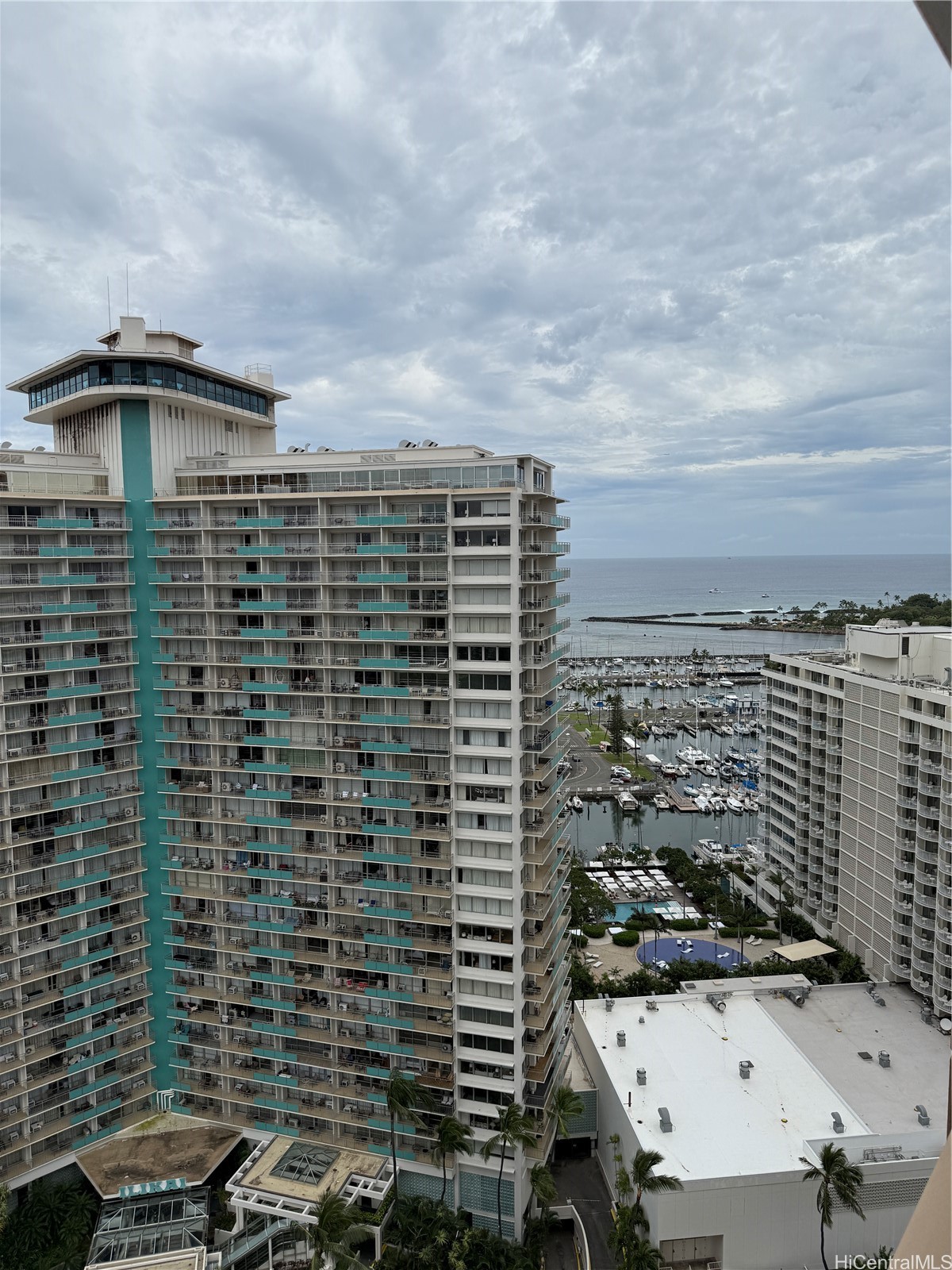 1778 Ala Moana Boulevard 2713