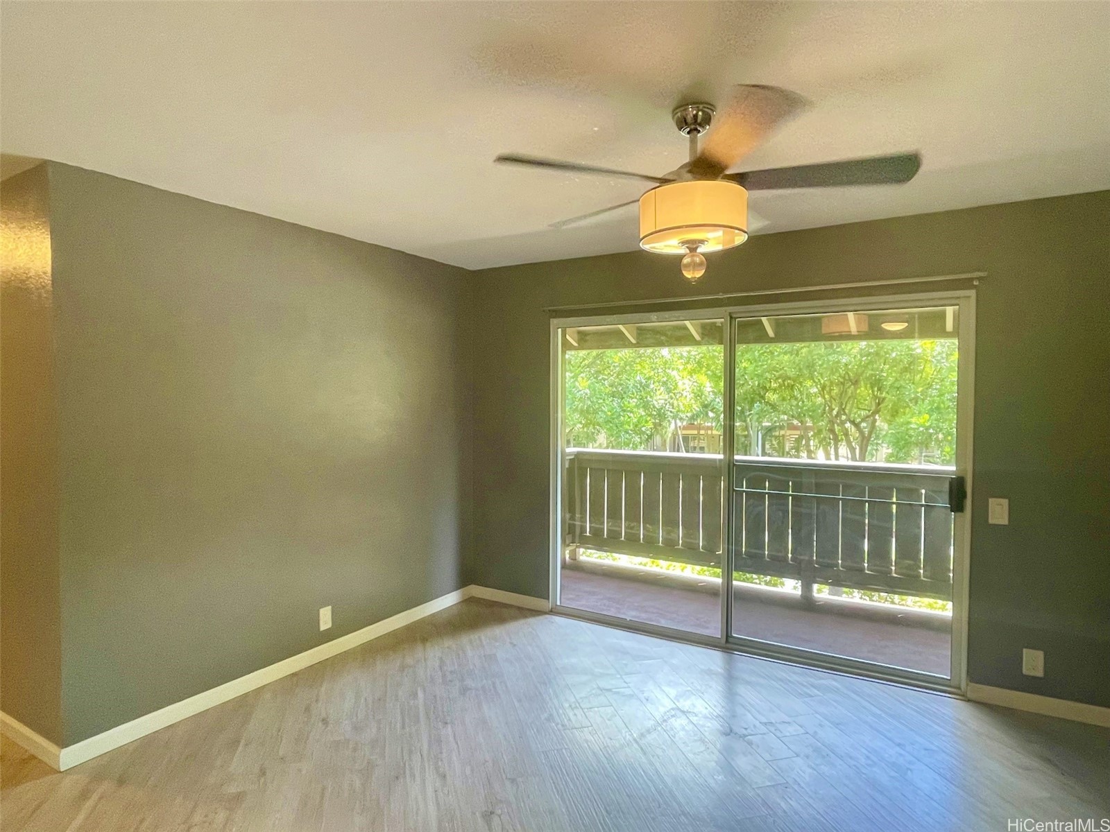 91-1029 Puamaeole Street 2R