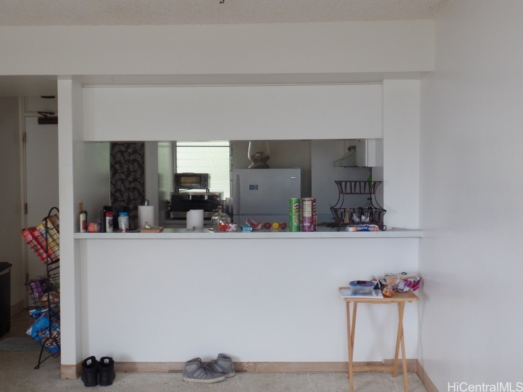 Makaha Valley Towers Residential Lease