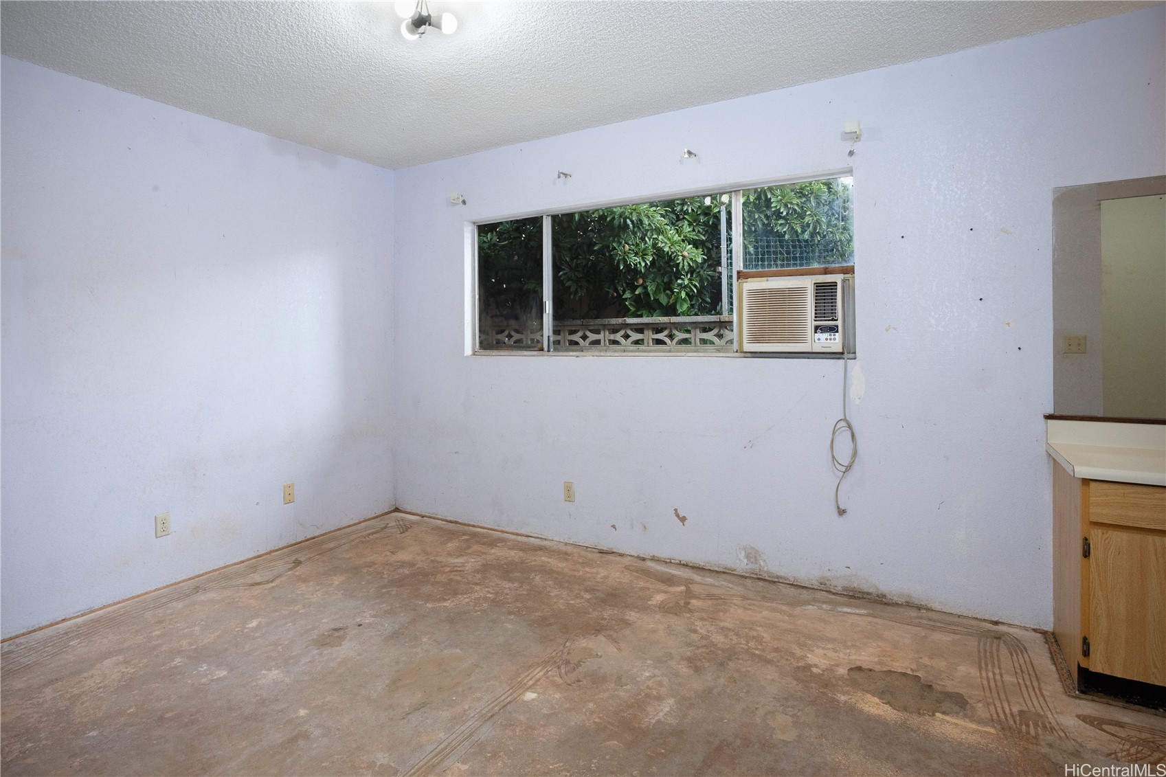 94-469 Alapine Street