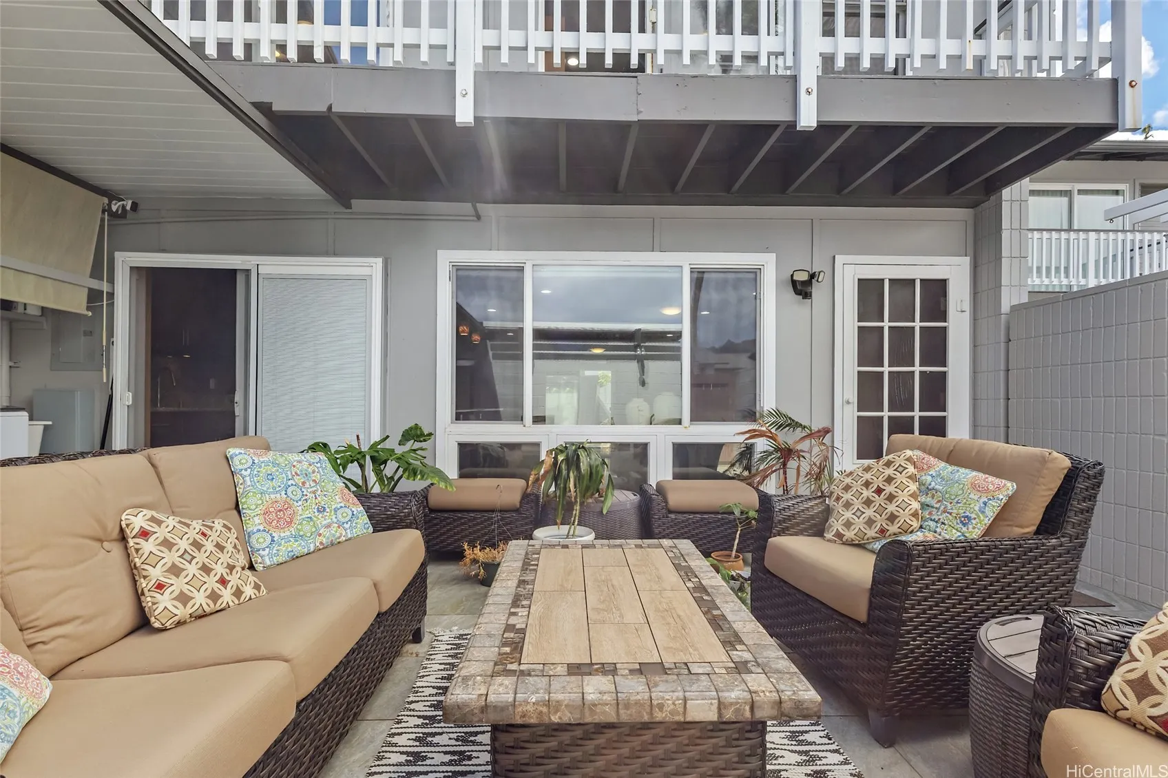 Honolulu, Hawaii 96825, United States, 3 Bedrooms Bedrooms, ,3 BathroomsBathrooms,Residential,Active,232459