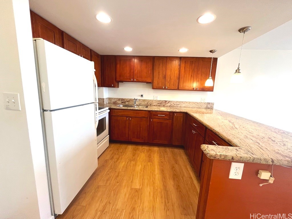 Kukui Plaza Residential Lease