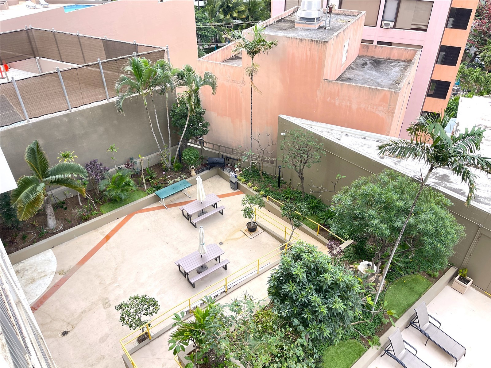 1920 Ala Moana Boulevard 806