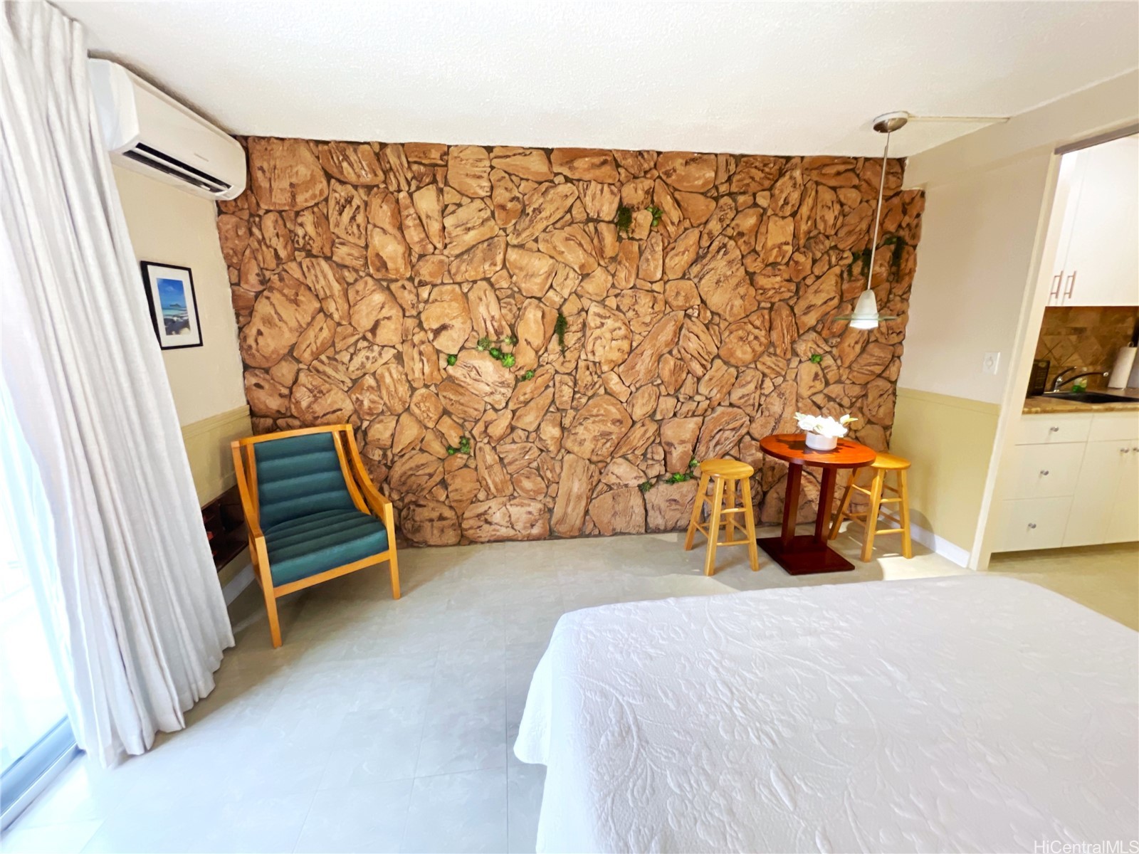 1920 Ala Moana Boulevard 806