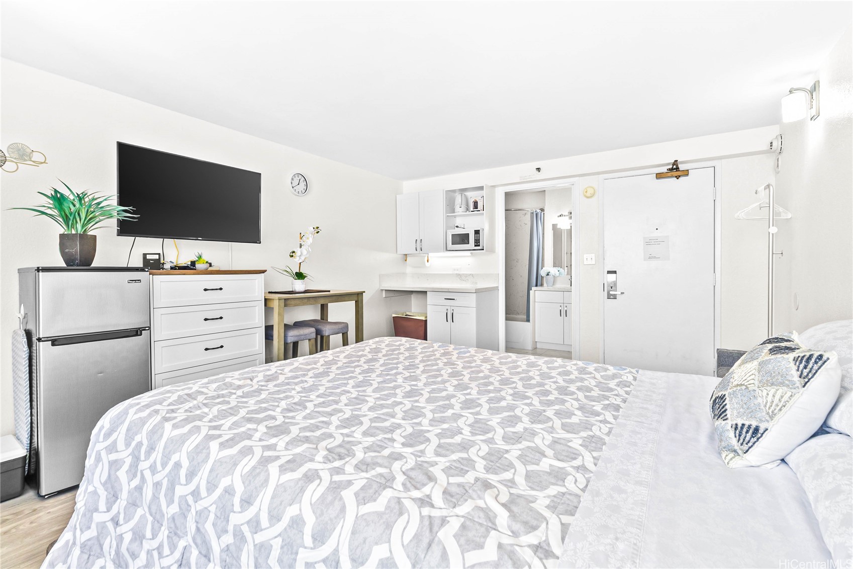444 Niu Street 1715