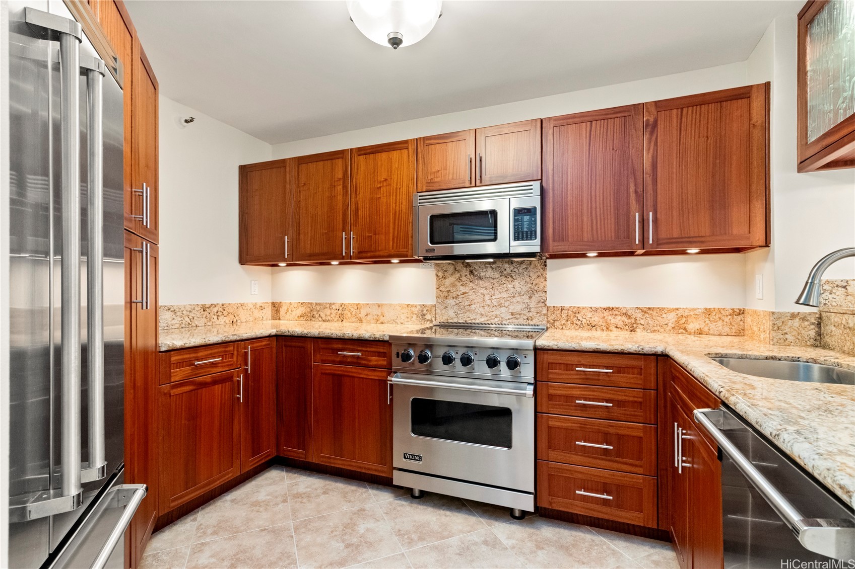 2101 Nuuanu Avenue I1002