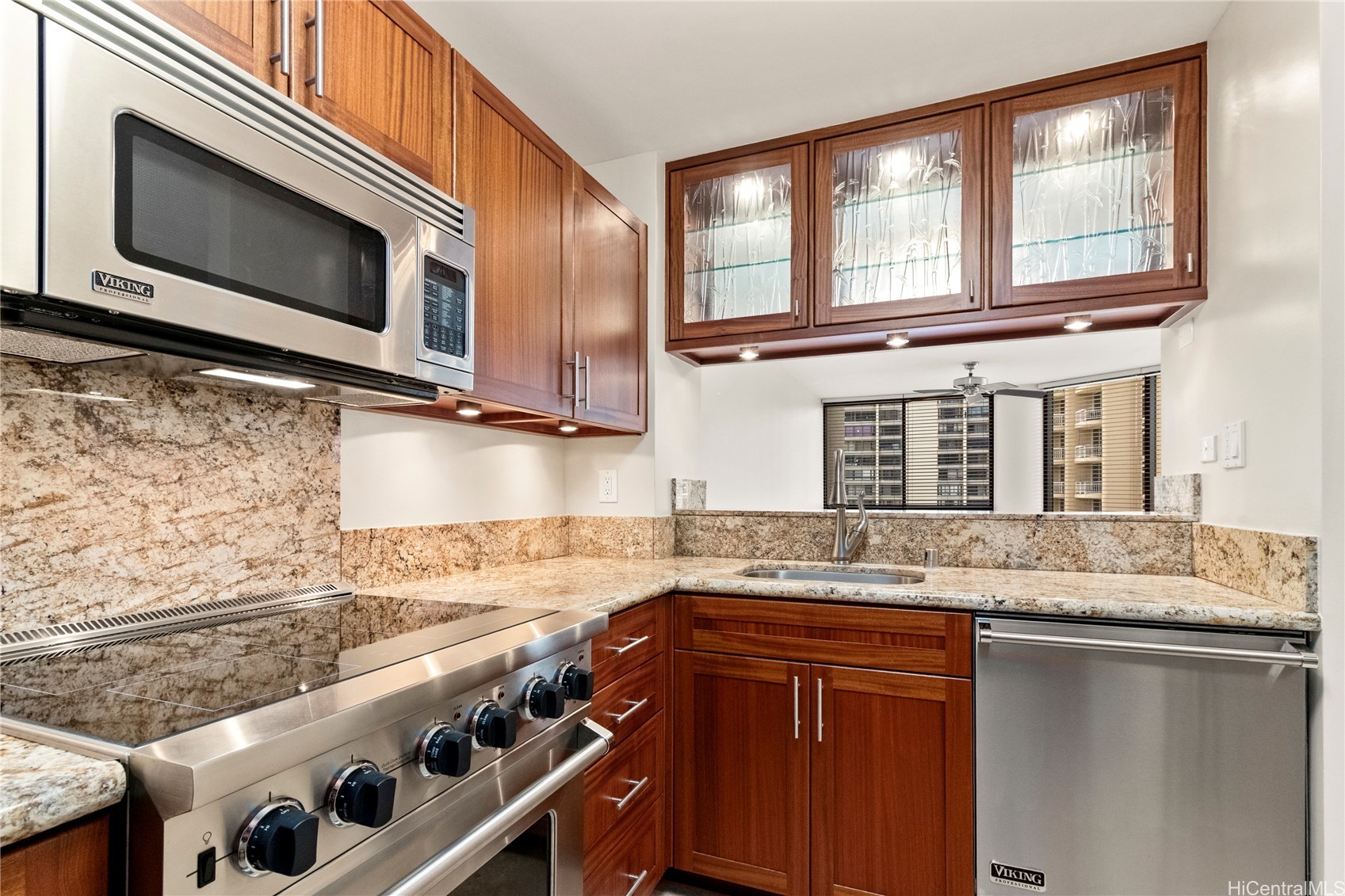 2101 Nuuanu Avenue I1002