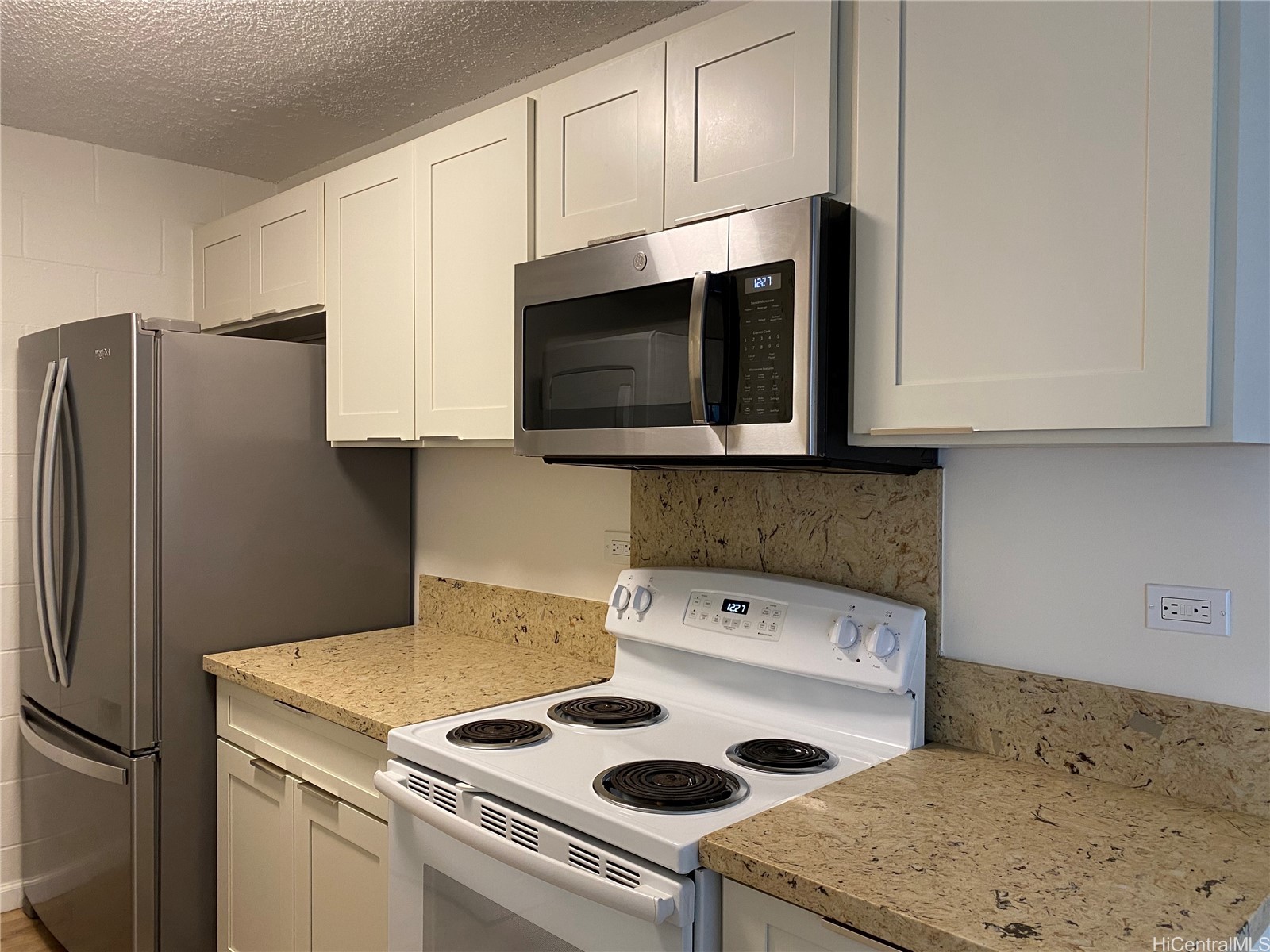 1260 Richard Lane 406