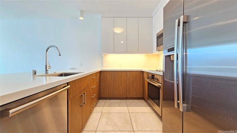 Photo of 629 Keeaumoku Street #1305, Honolulu, HI 96814 (MLS # 202618219)