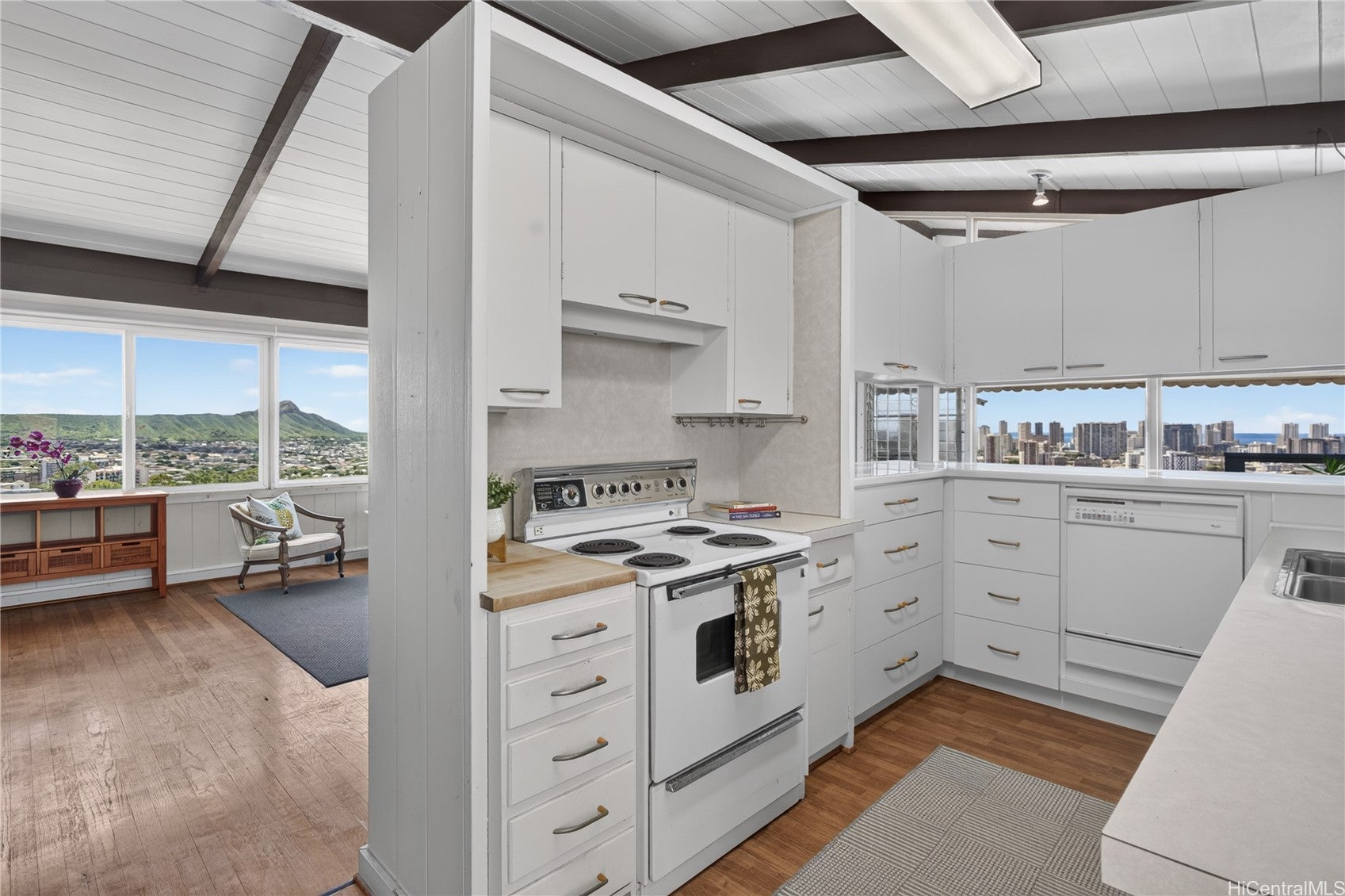 2908 Robert Place
