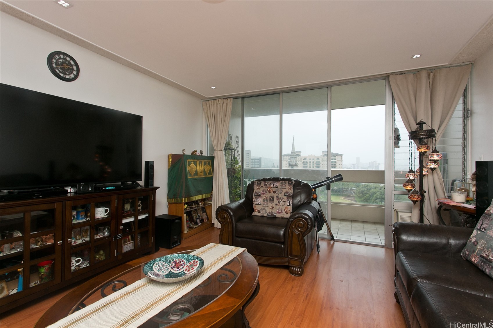 1212 Punahou Street 1003