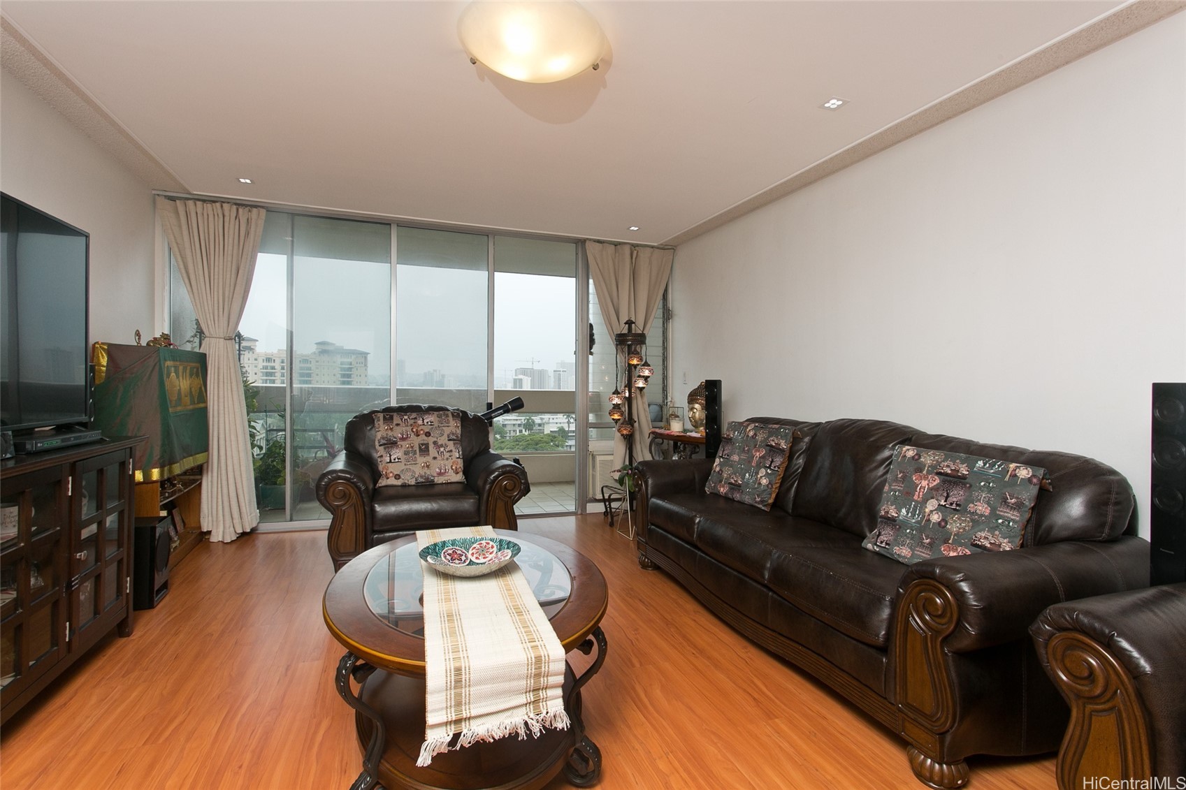 1212 Punahou Street 1003