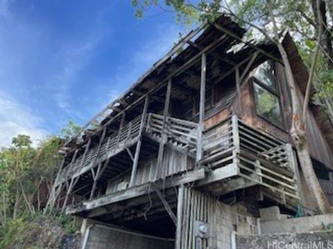 3249 Beaumont Woods Place Honolulu HI 96822