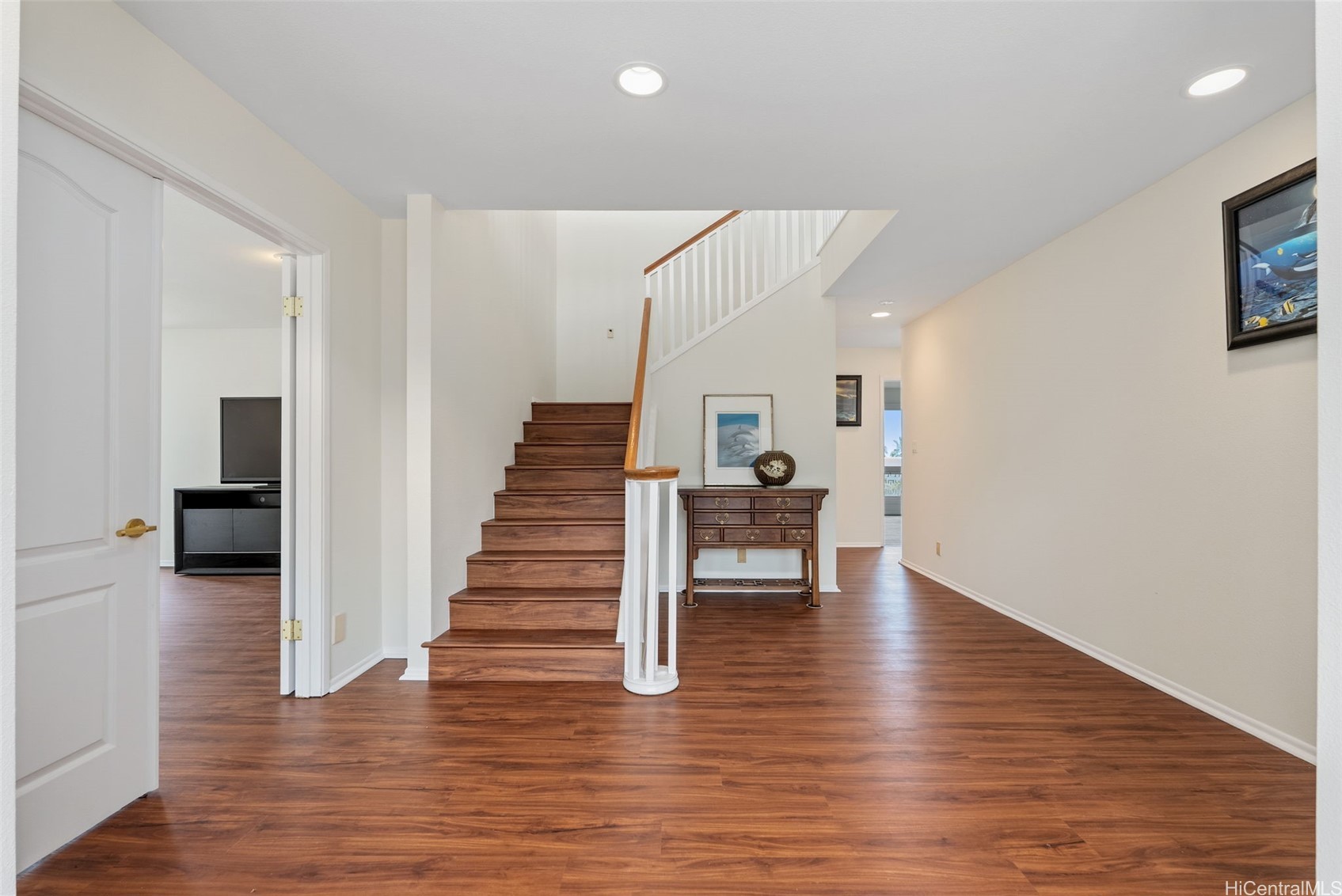1025 Hanohano Way
