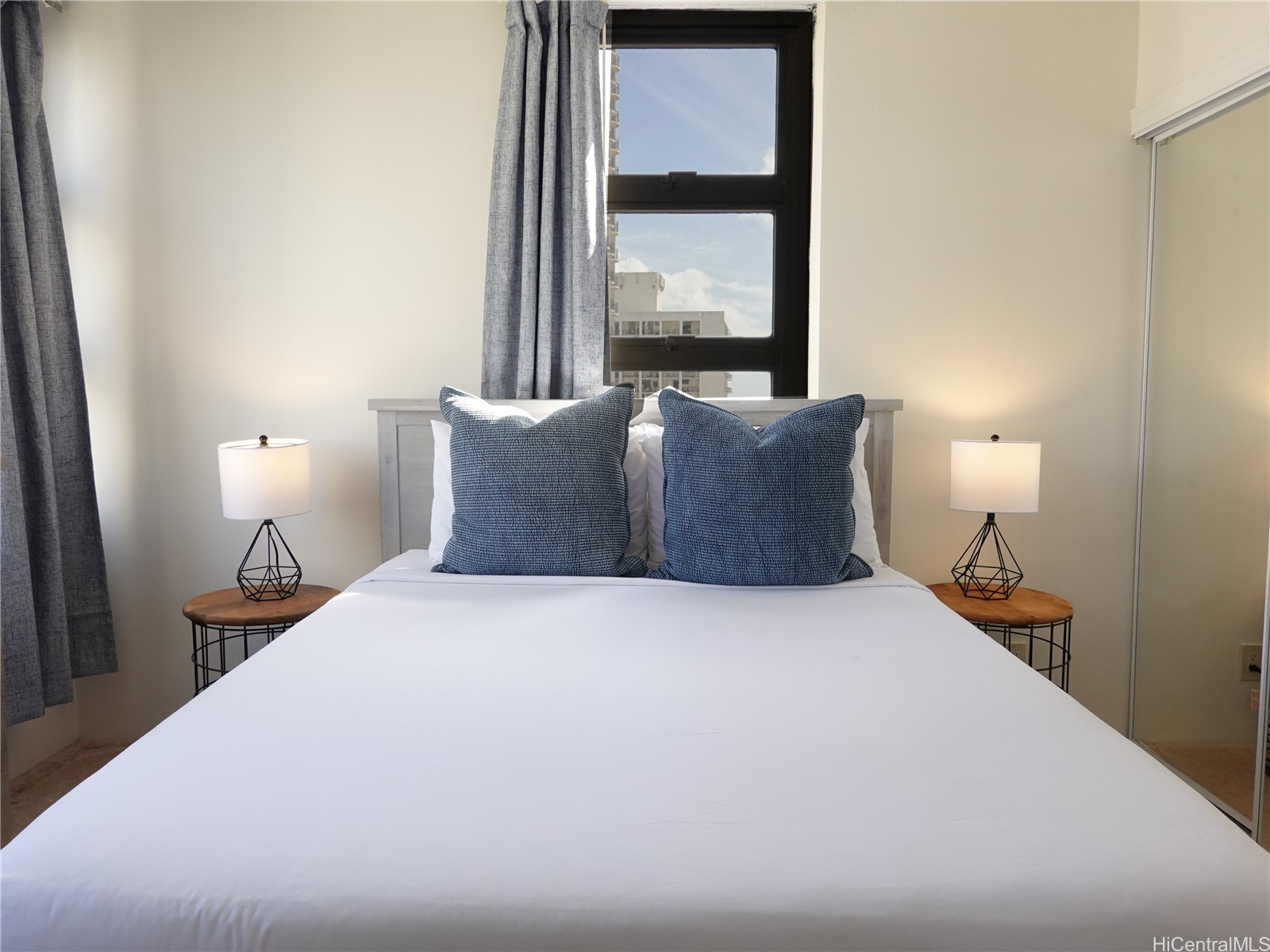 201 Ohua Avenue 2213 T1  Makai