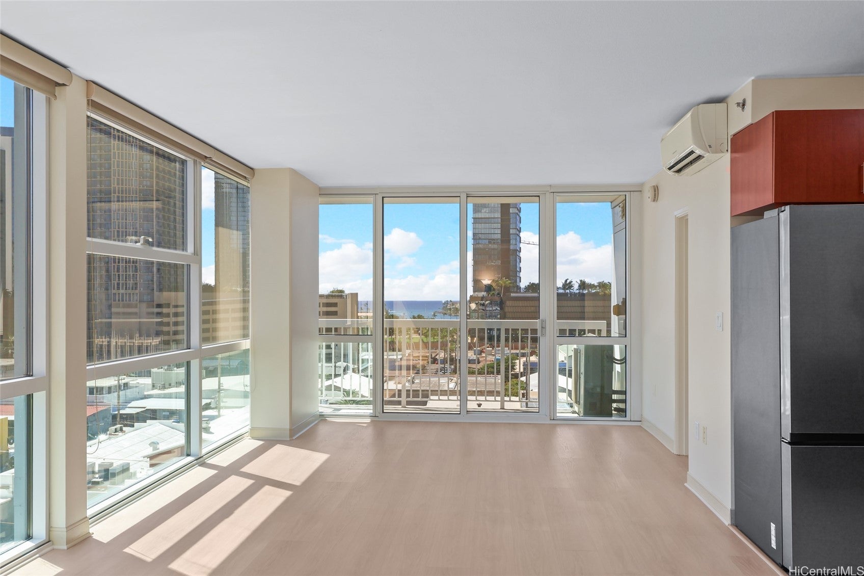 909 Kapiolani Boulevard 901