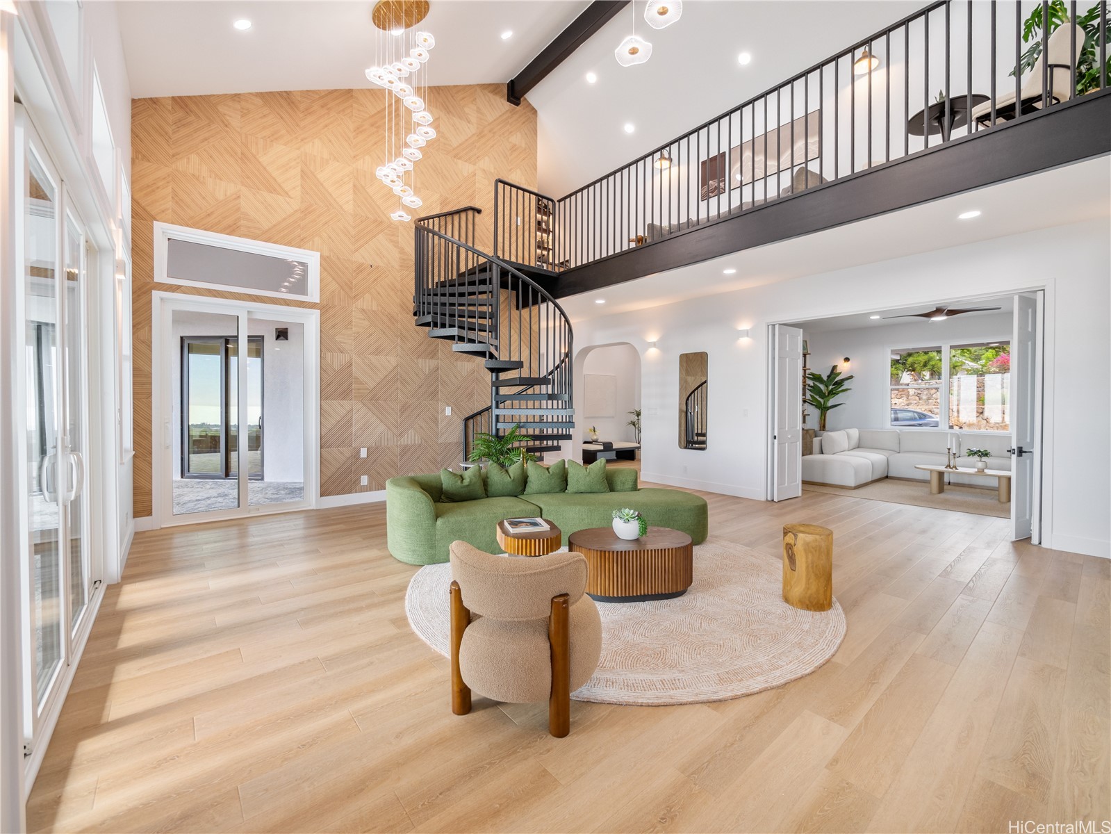 84-1060 Maunaolu Street