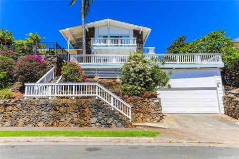 Photo of 1426 Laamia Street, Honolulu, HI 96821 (MLS # 202619176)