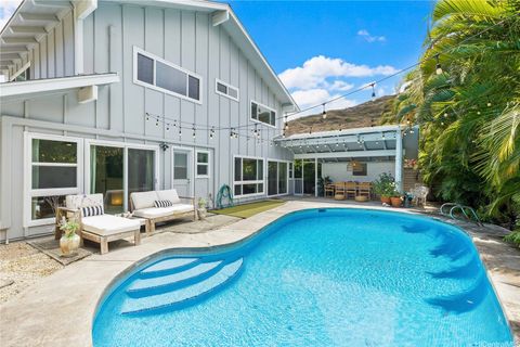 Photo of 1039 Wainiha Street, Honolulu, HI 96825 (MLS # 202612426)