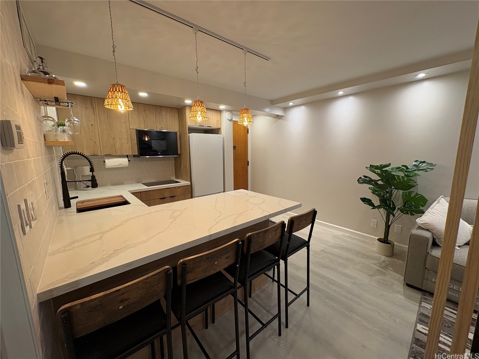 1088 Bishop Street 2101