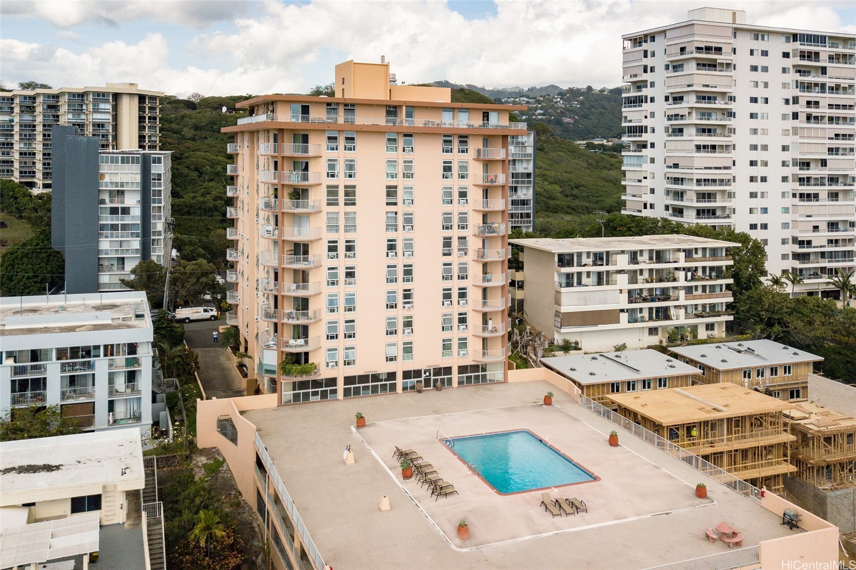 Maunaihi Terrace Condominium