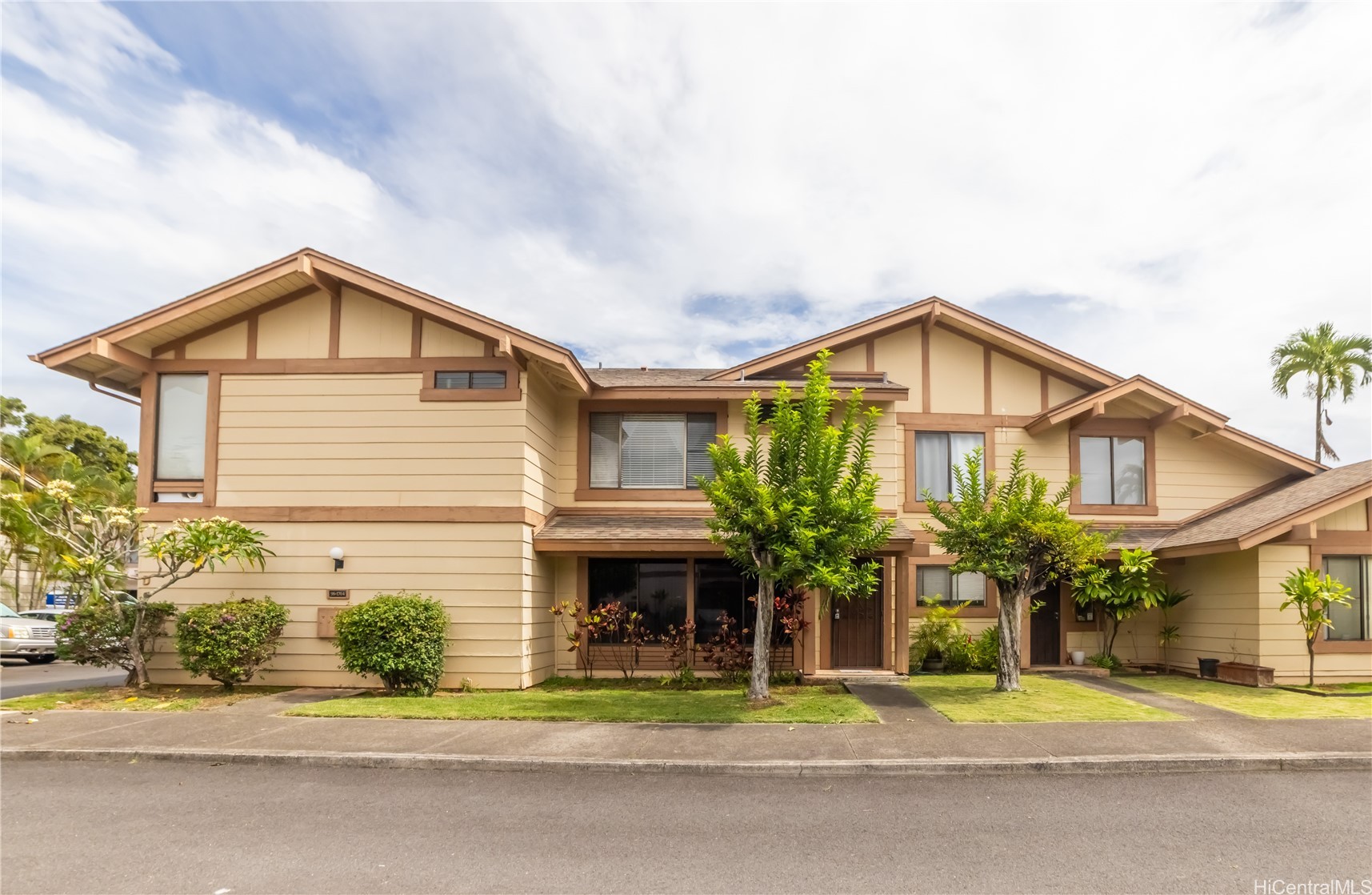 98-1704 Kaahumanu Street 7C