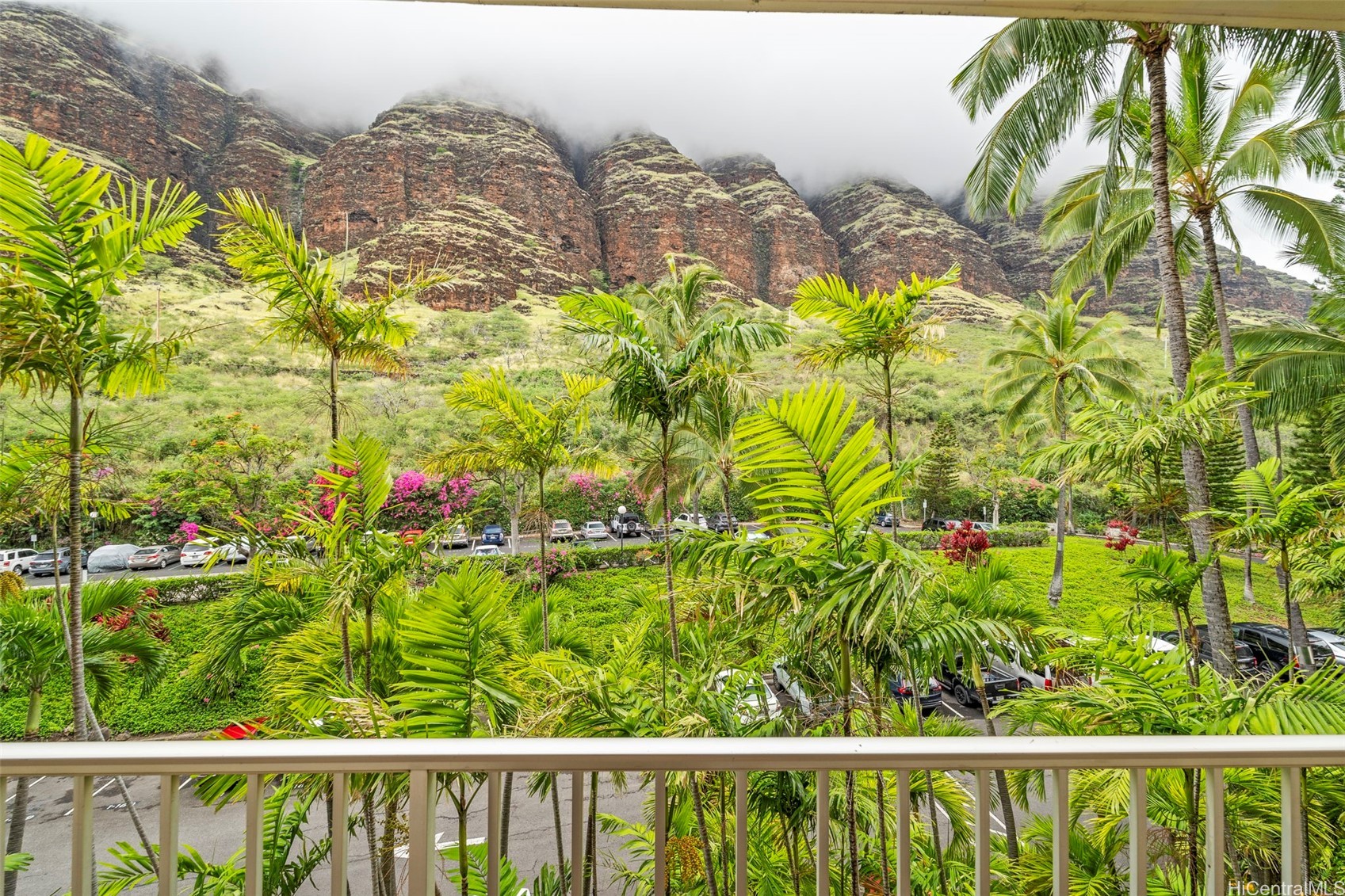 Makaha Valley Towers Condominium