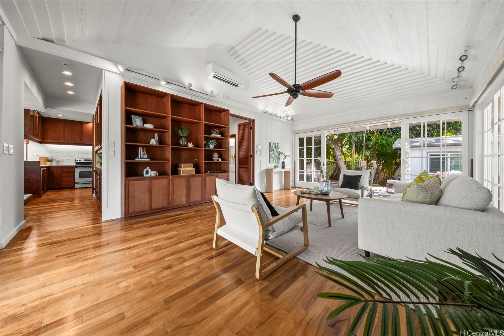 3025 Diamond Head Road