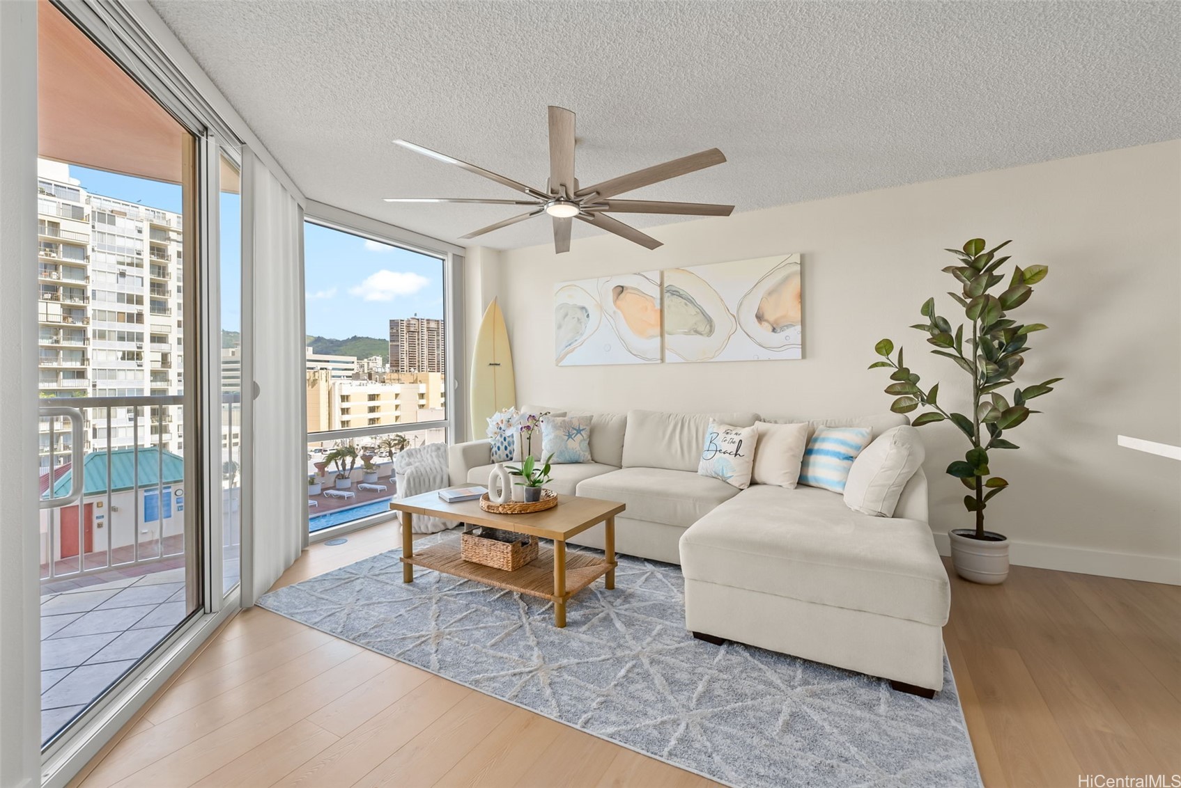 801 S King Street 1107