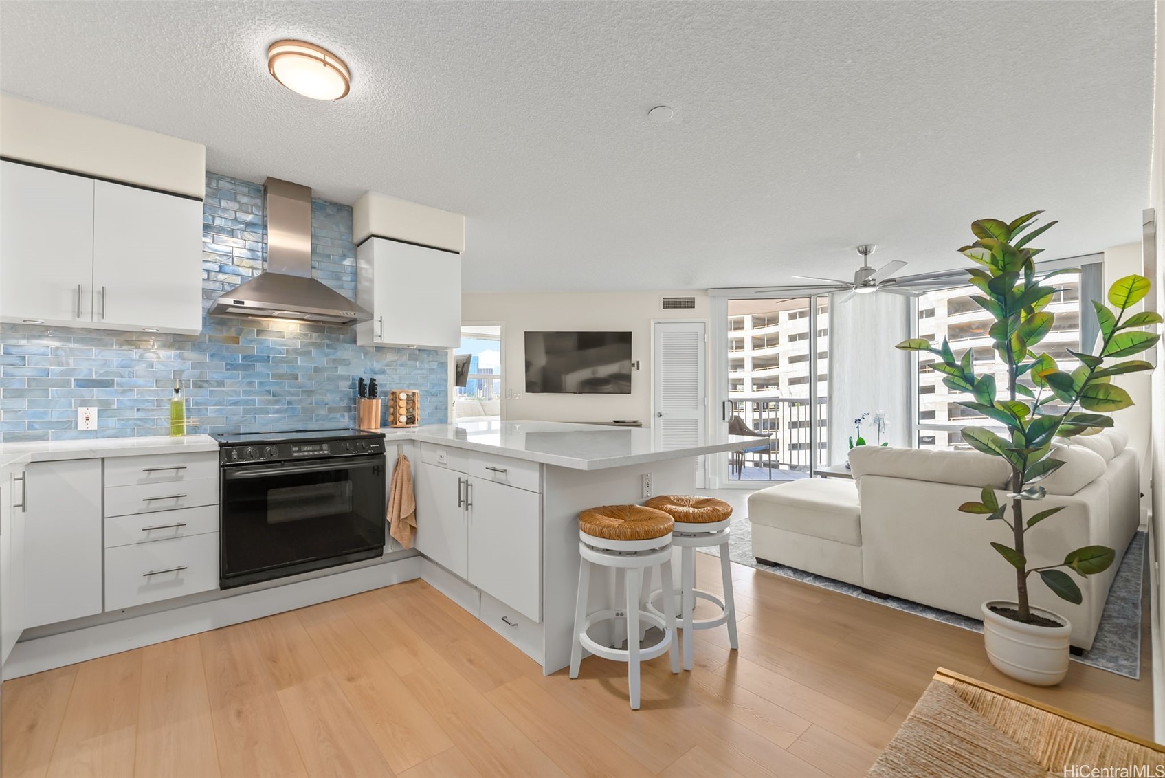 801 S King Street 1107