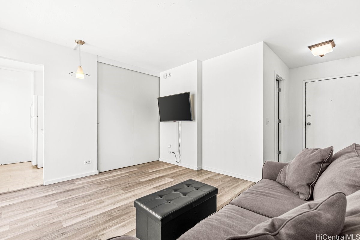 444 Nahua Street 805