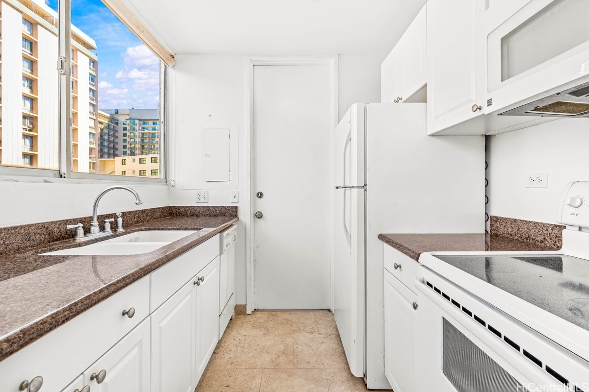 444 Nahua Street 805