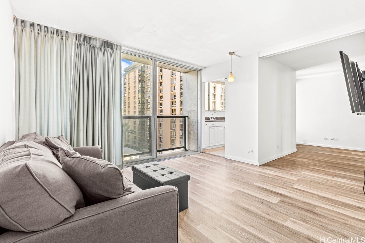 444 Nahua Street 805